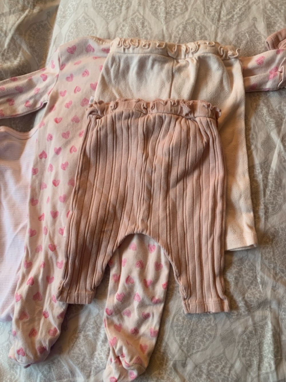 Bundle of Baby Girl 0-3 months - pants, onesie, sleepers - EUC 6 pieces - Picture 2 of 14
